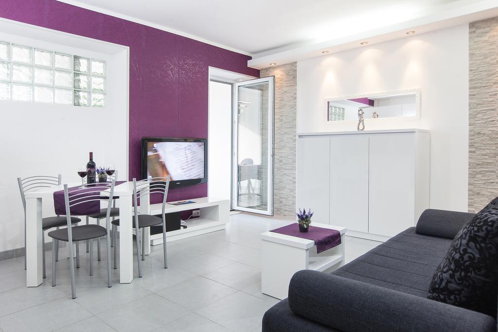 Apartments Smiljka Tučepi Rom bilde